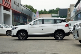 2024款东风风行T5