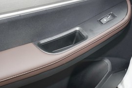 2024款东风风行T5