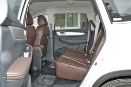 2024款东风风行T5