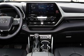 2024款丰田汉兰达