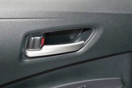 2024款丰田卡罗拉双擎