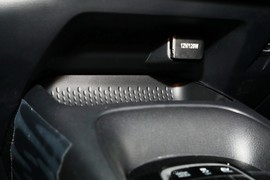 2024款丰田卡罗拉双擎