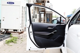 2024款丰田卡罗拉双擎