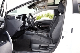 2024款丰田卡罗拉双擎