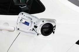 2024款丰田卡罗拉双擎