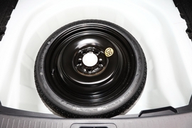 2024款丰田卡罗拉双擎