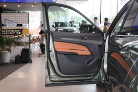 2025款福特领睿