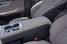 2025款奇瑞瑞虎8