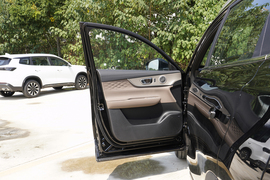 2025款奇瑞瑞虎8