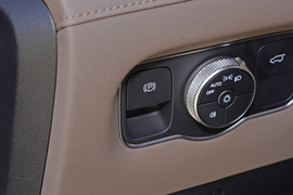 2025款奇瑞瑞虎8