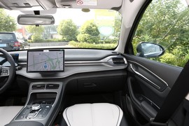 2024款比亚迪驱逐舰05