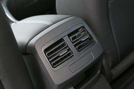 2024款比亚迪驱逐舰05