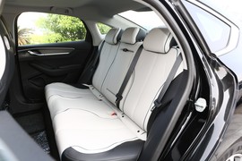 2024款比亚迪驱逐舰05