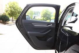 2024款比亚迪驱逐舰05