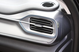 2024款比亚迪驱逐舰05