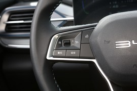 2024款比亚迪驱逐舰05