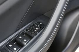 2024款比亚迪驱逐舰05