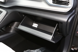 2024款比亚迪驱逐舰05