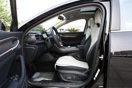 2024款比亚迪驱逐舰05