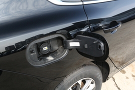 2024款比亚迪驱逐舰05