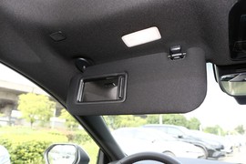 2024款丰田凯美瑞