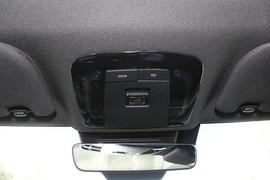 2024款丰田凯美瑞