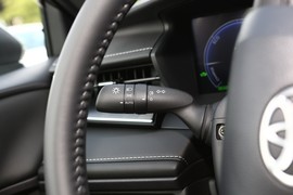 2024款丰田凯美瑞