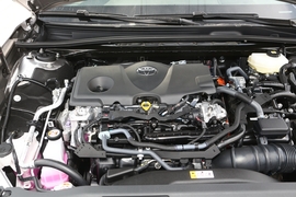 2024款丰田凯美瑞