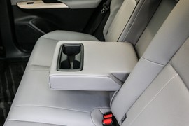 2024款丰田凌放HARRIER