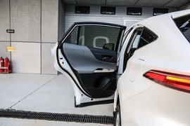 2024款丰田凌放HARRIER