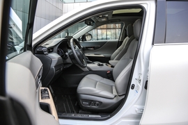 2024款丰田凌放HARRIER