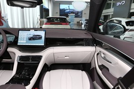 2025款比亚迪宋PLUS新能源