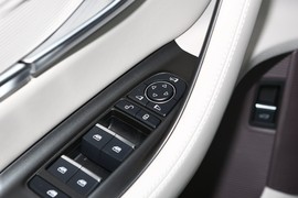 2025款比亚迪宋PLUS新能源