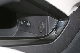 2025款比亚迪宋PLUS新能源