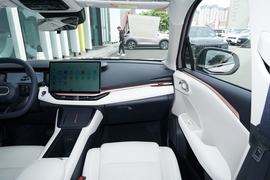 2025款领克06新能源