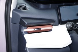 2025款领克06新能源