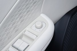 2025款领克06新能源