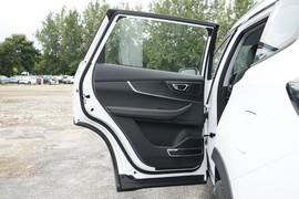 2025款奇瑞瑞虎8