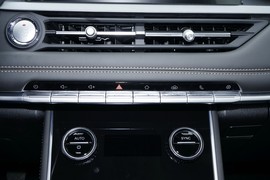 2025款奇瑞瑞虎8