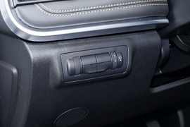 2025款奇瑞瑞虎8