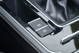 2025款奇瑞瑞虎8