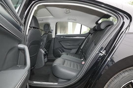 2025款斯柯达速派