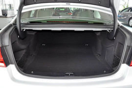 2014款奔驰E300L改款运动型