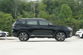 2025款奇瑞瑞虎7