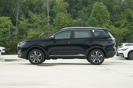 2025款奇瑞瑞虎7