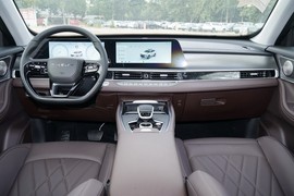 2025款奇瑞瑞虎8