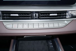 2025款奇瑞瑞虎8