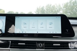 2025款奇瑞瑞虎8