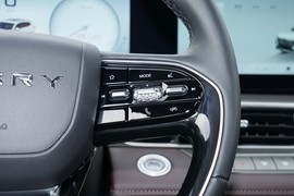 2025款奇瑞瑞虎8