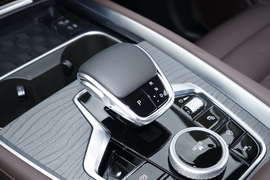 2025款奇瑞瑞虎8